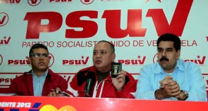 El excandidato a gobernador de Miranda, Elías Jaua estuvó presentes en la rueda de prensa del PSUV.