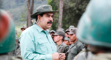 El presidente Maduro afirmó en un acto con militares en los Valles del Tuy, que la paz es el escenario donde florecerá el socialismo como una nueva civilización verdaderamente humana. PRENSA PRESIDENCIAL 