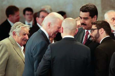  Maduro estuvo acompañado en su breve conversación con Biden, por su homólogo uruguayo, José Mujica. CORTESIA / AVN 