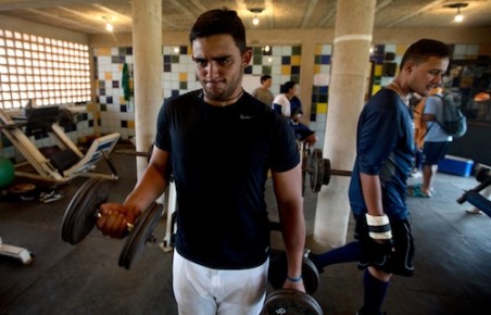 Pablo López se entrena en la academia de los Marineros en Aguirre, organización que ya anunció que se va del país y se instalará en República Dominicana 