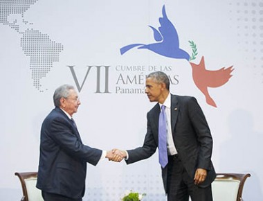 Siempre hay vedettes en estas cumbres y sin duda el foco fue compartido en esta ocasión por los presidentes Barack Obama y Raúl Castro