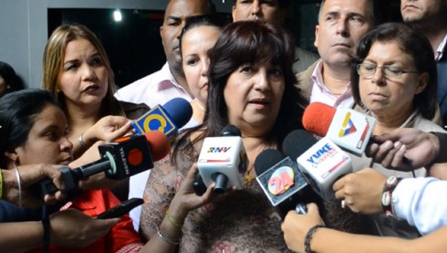 Firme y tesonera ha sido la lucha del actual Consejo Legislativo del Estado Bolivariano de Miranda (CLEBM), dirigido por la Legisladora Aurora Morales con una clara orientación socialista, para centrar al gobernador Capriles en el marco de las leyes