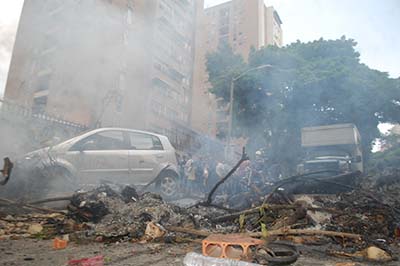 Con quema de basura, vecinos cerraron la calle principal de Palo Verde