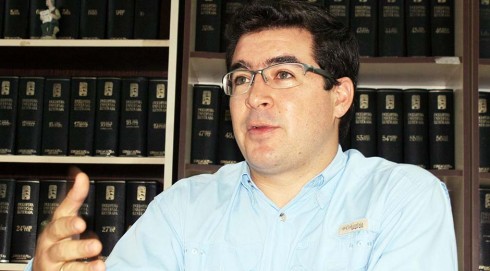 La medida contra Daniel Ceballos fue protestada por la oposición