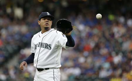 Hernández llegó a 12 triunfos en la temporada en su última salida AP / Elaine Thompson