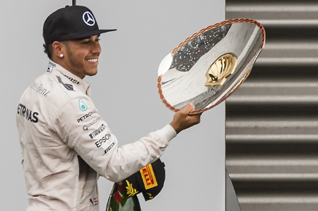 Hamilton domina la clasificación mundial de la Fórmula Uno AP / Geert Vanden Wijngaert