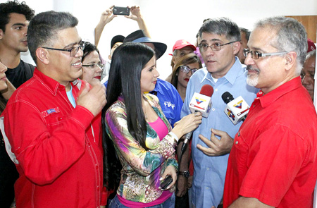 Los candidatos a la AN Haiman El Troudi y Elías Jaua aseguraron que garantizarán la “paz y la tranquilidad” en la región mirandina.