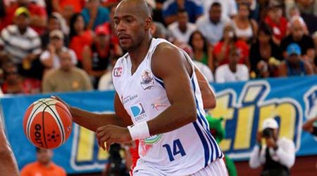 Oscar Torres fue figura en la victoria de Marinos de Anzoátegui