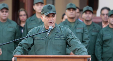  Padrino López destacó en el acto en honor a Ezequiel Zamora, que “se pretende borrar el legado de amor, entrega y justicia social del comandante Hugo Chávez”. 