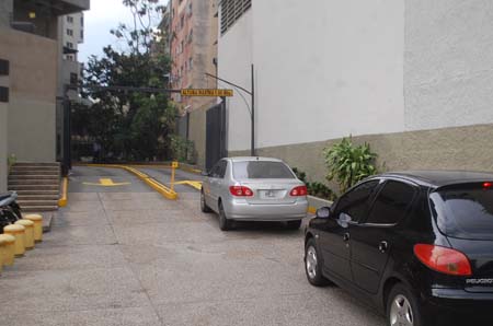 Los trabajadores de los estacionamientos privados se encuentran a la deriva Foto Jaime Manrique 