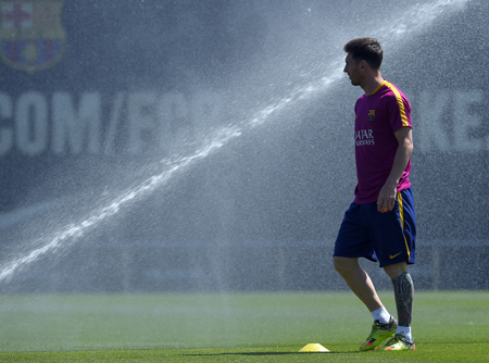 Lionel Messi está listo para enfrentar este domingo al Sevilla AFP / Lluis Gene