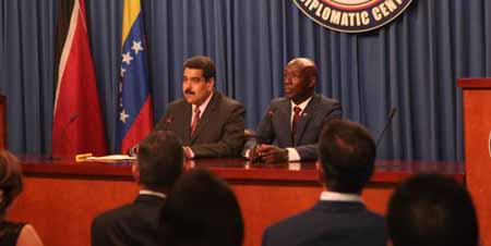  El presidente, Nicolás Maduro, calificó el encuentro con el primer ministro de Trinidad y Tobago, Keith Rowley de “extraordinario”, al crear convenios en materia energética y de seguridad. PRENSA PRESIDENCIAL 