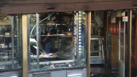 La panadería Duri, en la avenida principal de La Urbina, sufrió serios daños