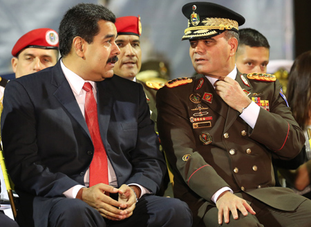 “Por más de década y media, los venezolanos hemos sido sometidos a un interminable soliloquio generado desde el poder...” AP / Ariana Cubillos