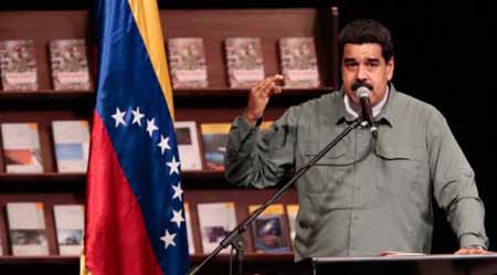 El presidente Maduro participó en el bautizo del libro “Hugo Chávez y el destino de un pueblo”. PRESA PRESIDENCIAL