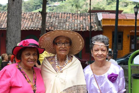 Las abuelas recordaron sus mejores tiempos en la nueva edición de Dama Antañona. 