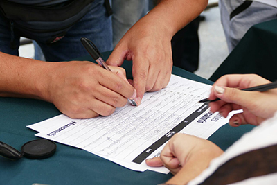 FOTO firmas-revocatorio2 "Pusieron a firmar a más de 10 mil ciudadanos muertos e incorporar a más de 3 mil privados de libertad que, obviamente, no pudieron rubricar esas firmas..."