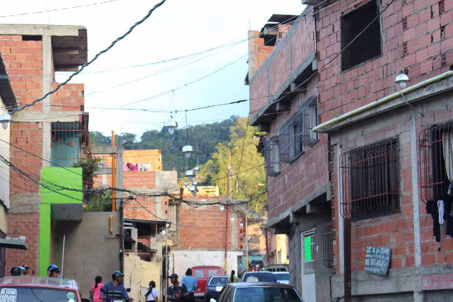 Cinco micro-proyectos que alcanzan un monto superior a los 720 mil bolívares, beneficiarán a los vecinos de La Dolorita