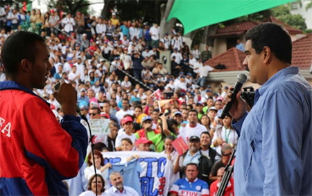 Maduro convocó a los estudiantes universitarios a un debate de todo el movimiento estudiantil incluyendo el sector de oposición. PRENSA PRESIDENCIAL