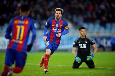 Messi una vez más destacó con el gol por los culis
