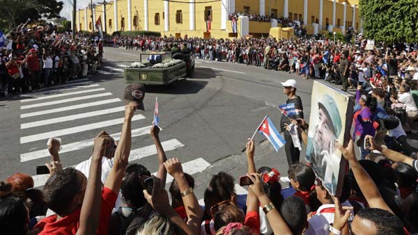 Los restos de Fidel llegaron a la ciudad donde reposarán por siempre 